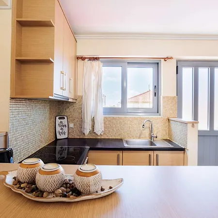 Modern In The Heart Of With Private Balconies * Filiatra
