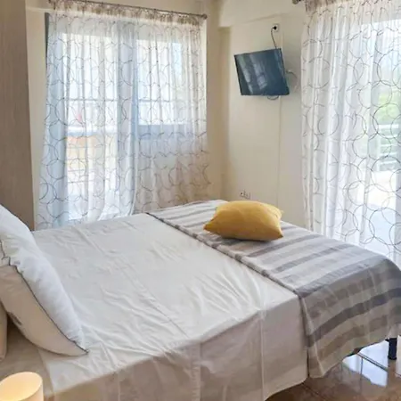 Modern In The Heart Of With Private Balconies شقة فيلياترا