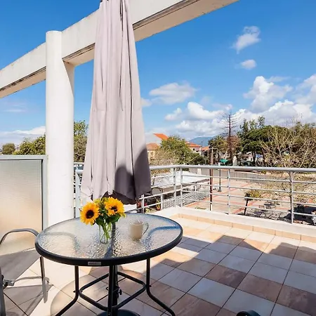 Modern In The Heart Of With Private Balconies * Filiatra