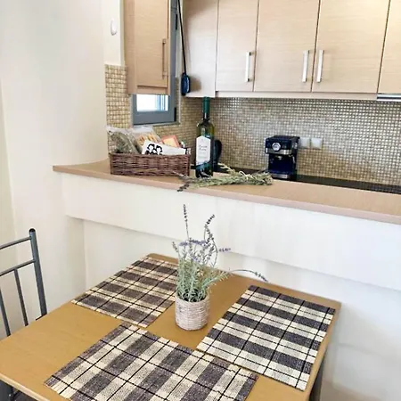 Modern In The Heart Of With Private Balconies شقة